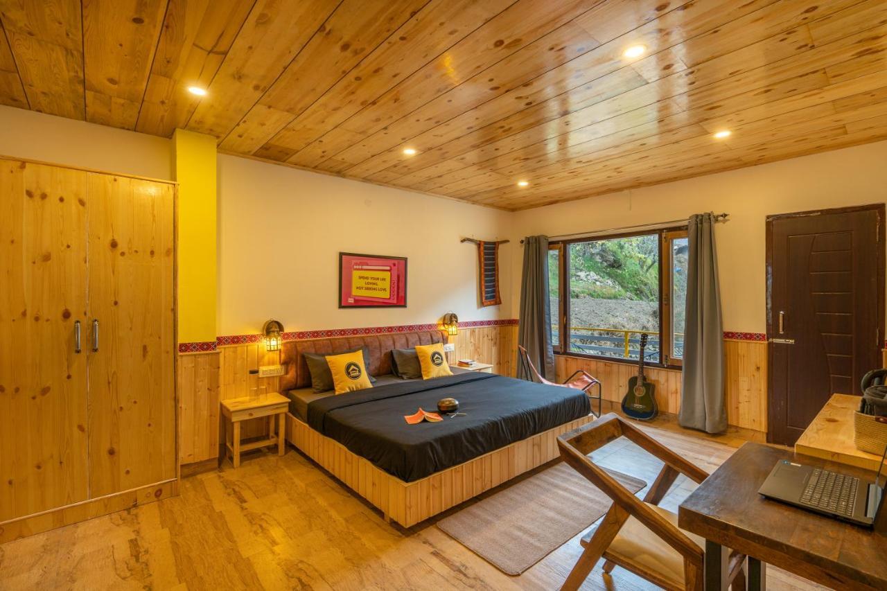 The Hosteller Tirthan Valley Gushaini Esterno foto